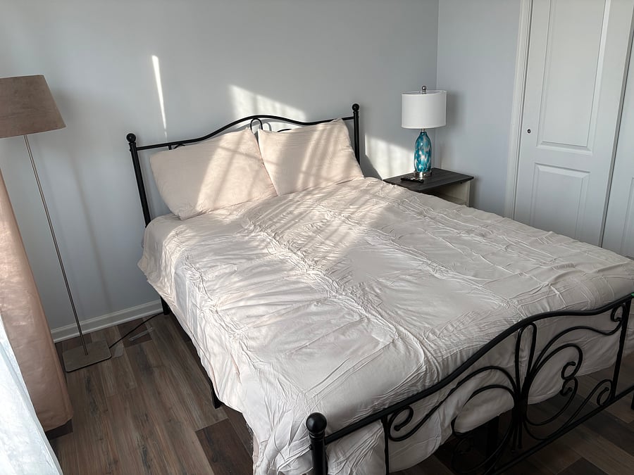 Queen bed