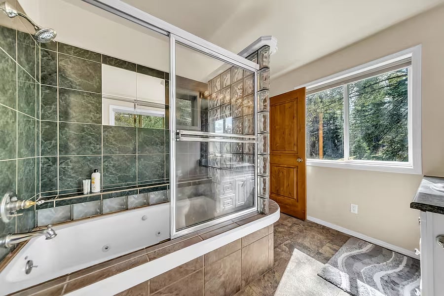 Furnished Finder property 1017194_1 photo 31