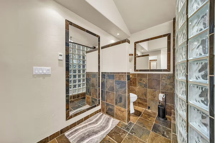 Furnished Finder property 1017194_1 photo 32
