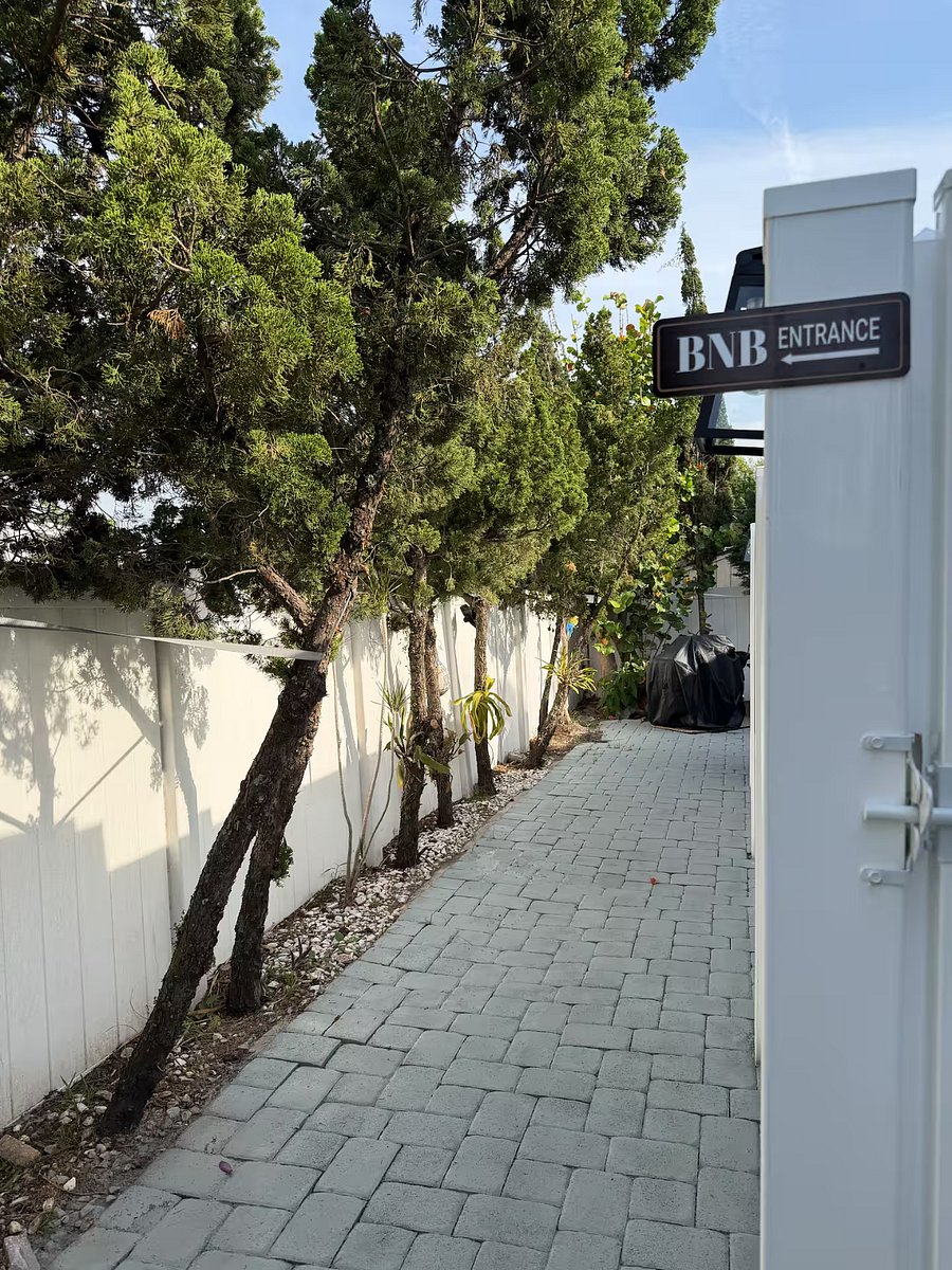 Furnished Finder property 1017195_1 photo 12