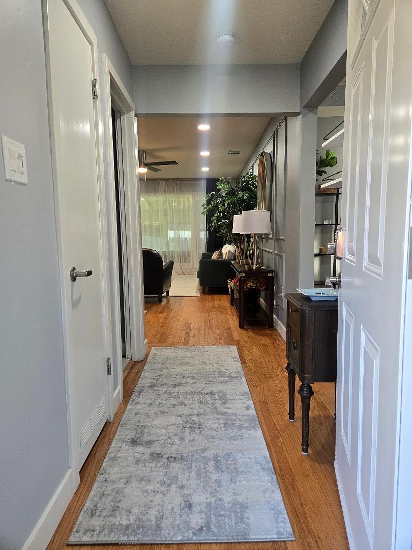 Furnished Finder property 1017225_1 photo 2
