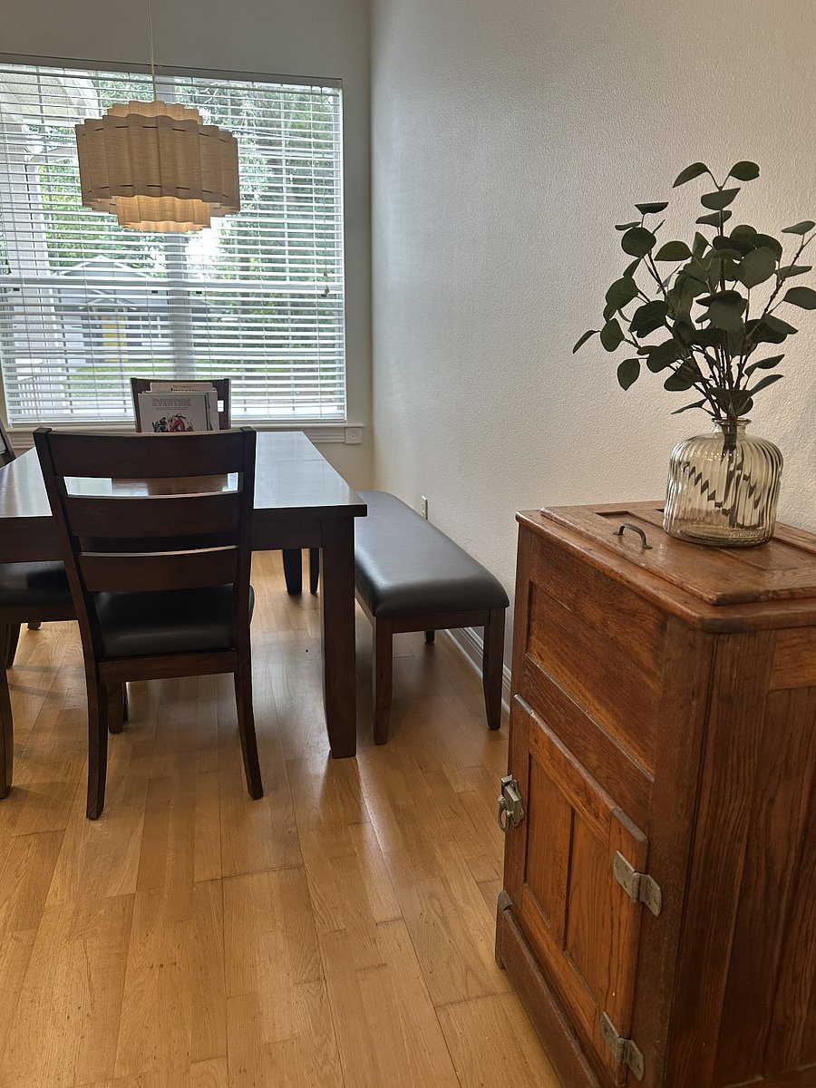 Kitchen & Dining Room