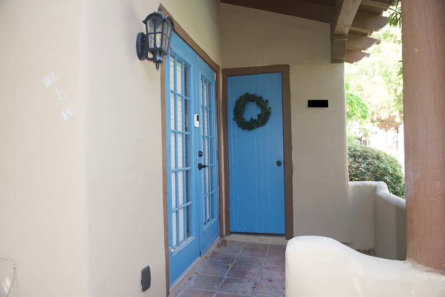 Porch/Storage (door enters into dining and kitchen)