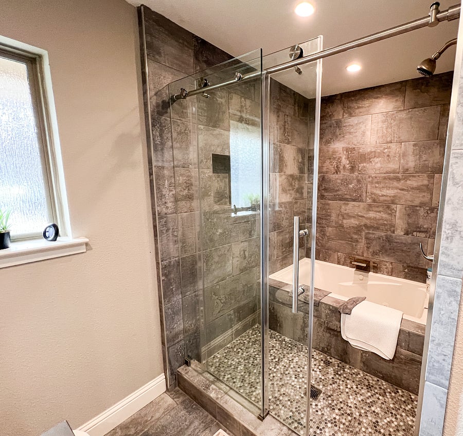 Downstairs Full Bathroom