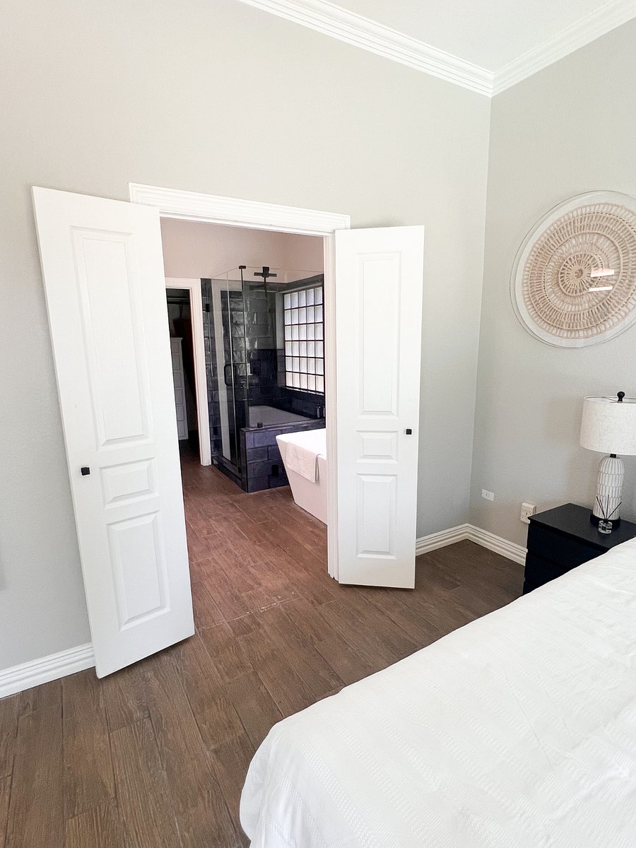 King Master Bedroom