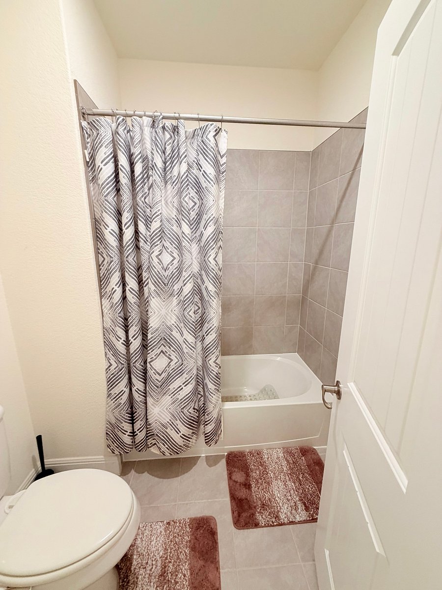 Furnished Finder property 1017367_1 photo 8