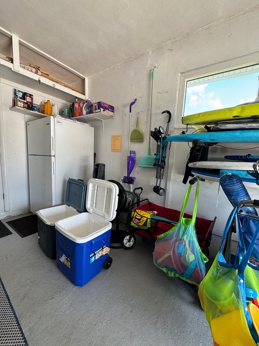 Garage Features + 2nd Fridge