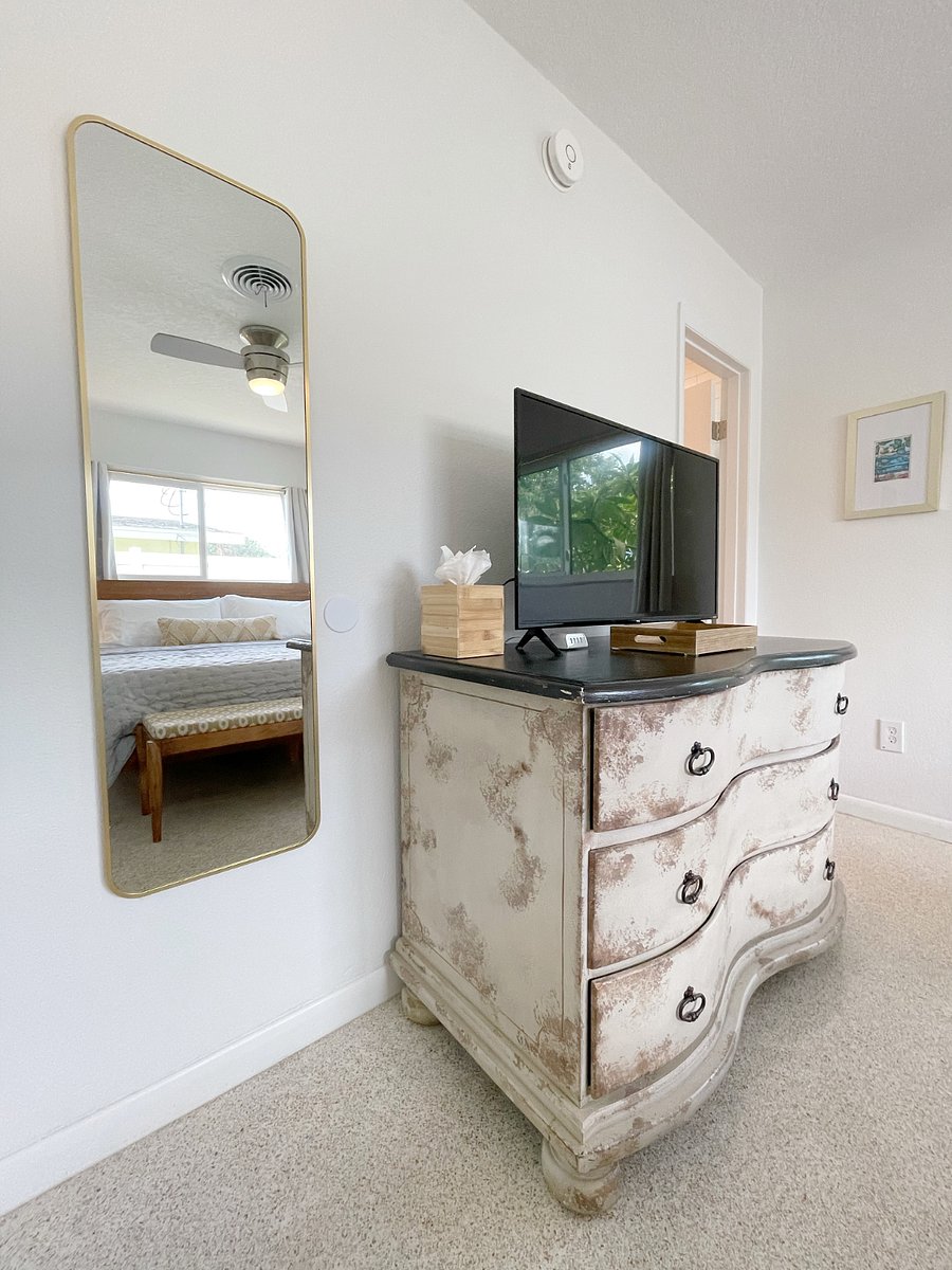 Master Bedroom, alternate view
