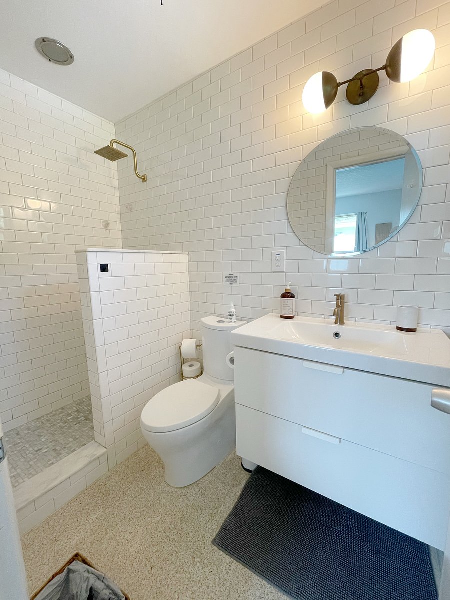 Master bathroom en-suite bathroom