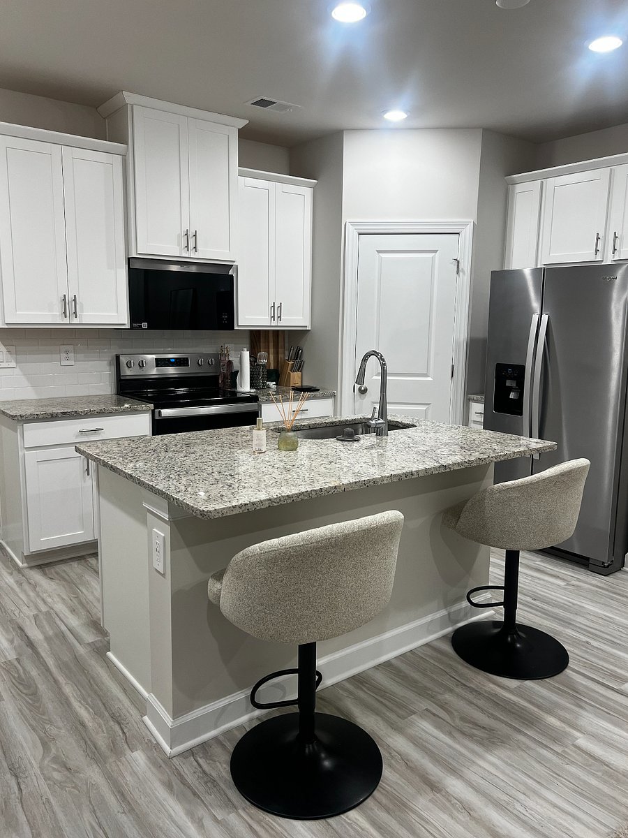 Furnished Finder property 1017401_1 photo 3