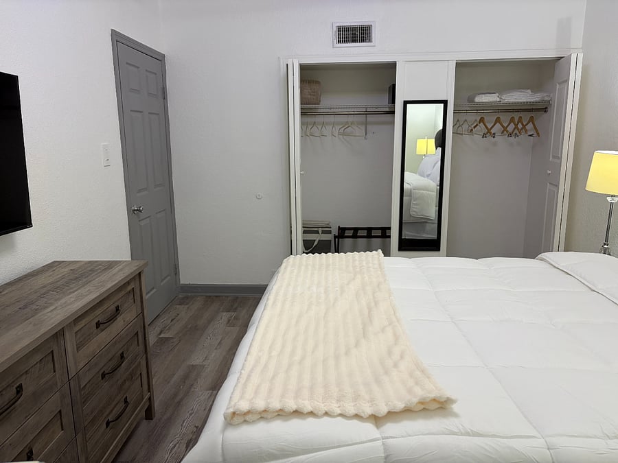 Furnished Finder property 1017410_1 photo 19