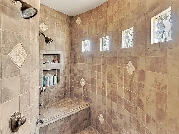 Furnished Finder property 1017417_1 photo 27
