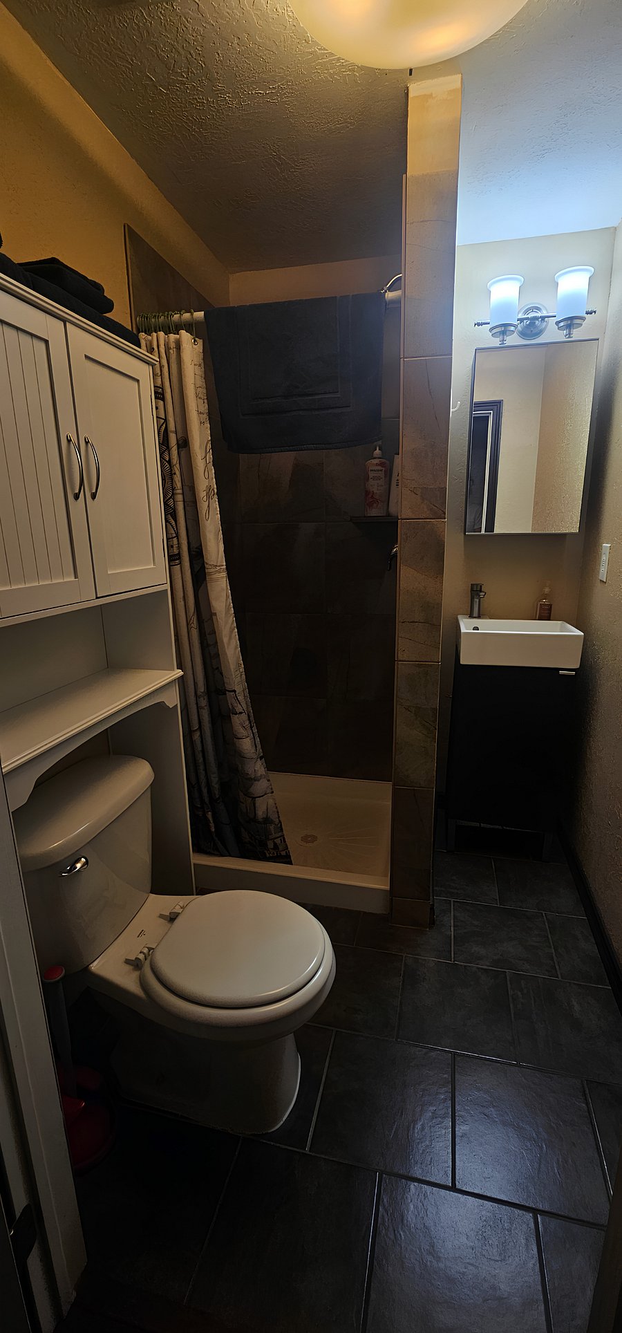 Second/guest bathroom with shower