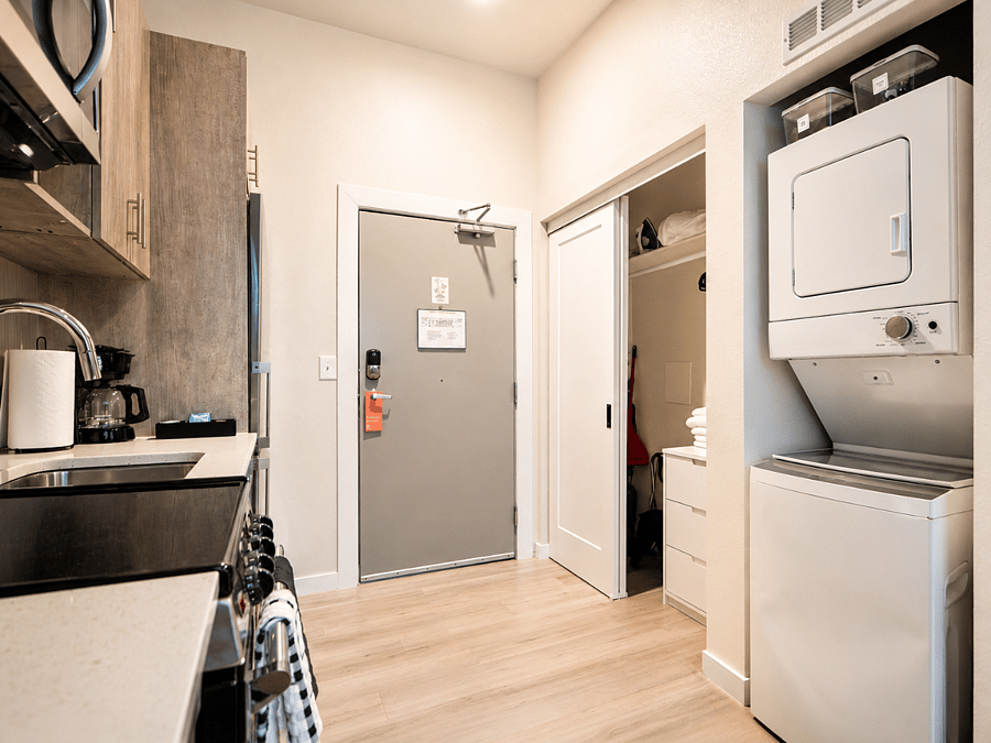 Furnished Finder property 1017455_1 photo 4