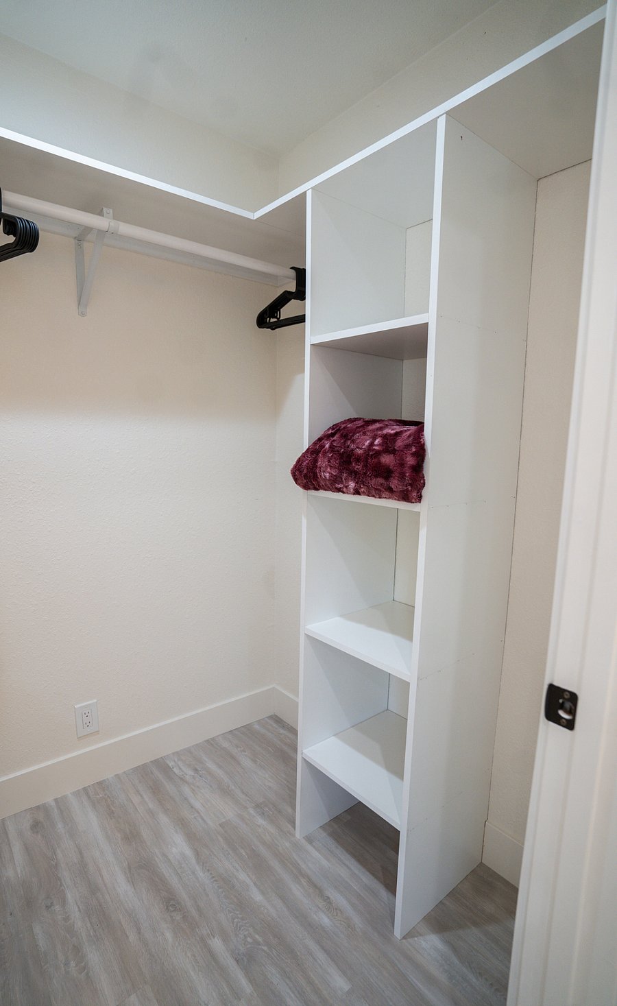 Furnished Finder property 1017473_1 photo 10
