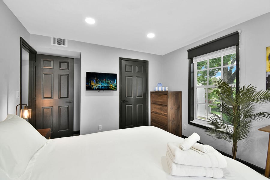 Furnished Finder property 1017480_1 photo 34