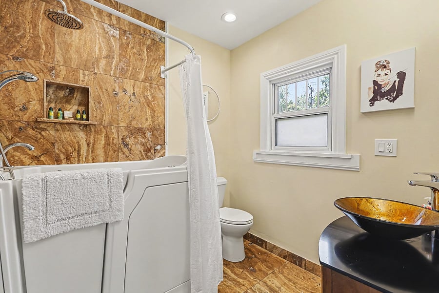 Furnished Finder property 1017485_1 photo 17