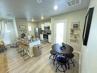 Furnished Finder property 1017488_1 photo 34