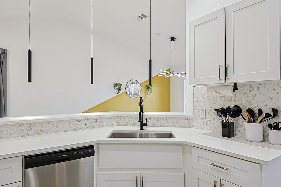 Furnished Finder property 1017605_1 photo 12