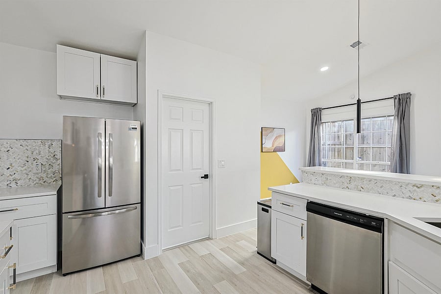 Furnished Finder property 1017605_1 photo 13