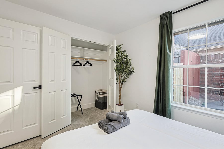 Furnished Finder property 1017605_1 photo 23
