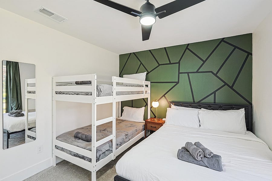 Furnished Finder property 1017605_1 photo 28
