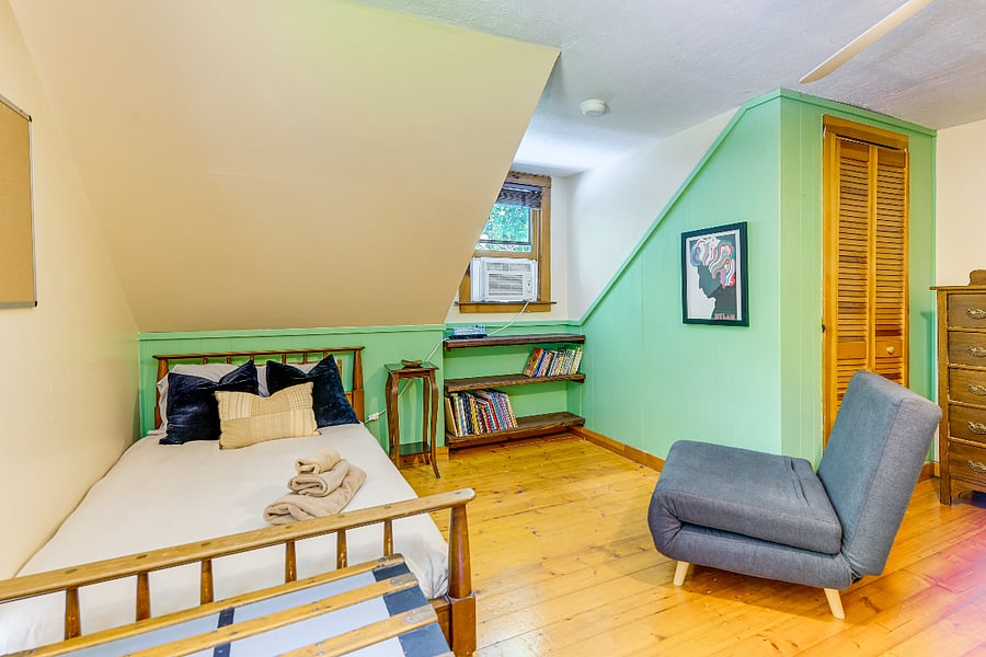 Furnished Finder property 1017610_1 photo 22