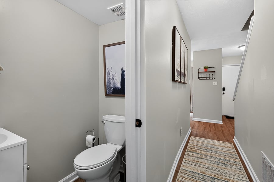 Downstairs 1/2 Bathroom