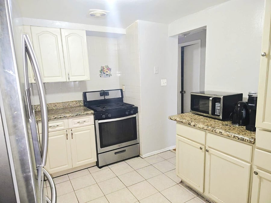 Furnished Finder property 1017727_1 photo 3