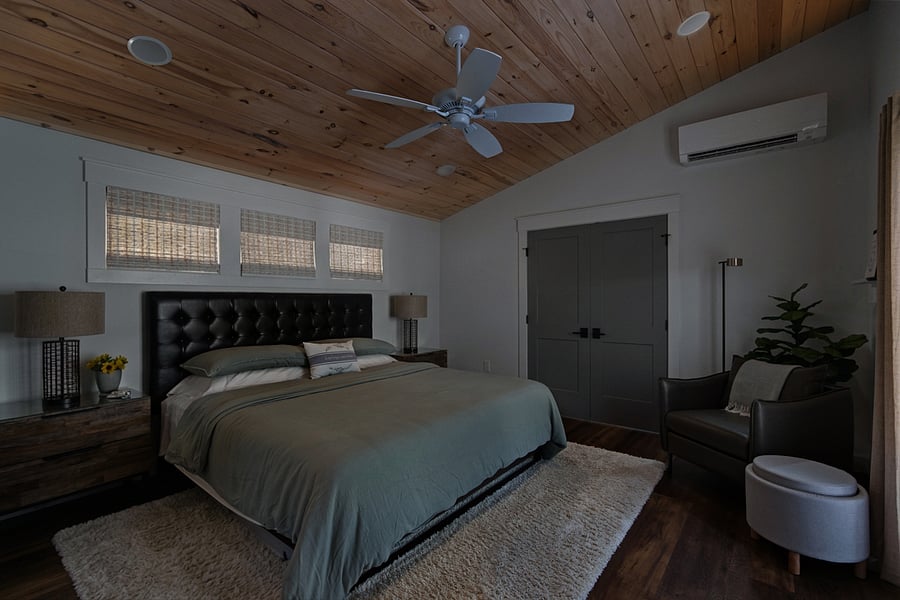 BD1: Room darkening blinds for daytime sleepers