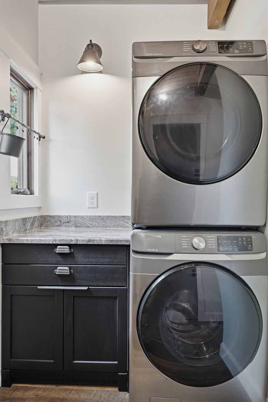 FL1: Full size HE washing machine, dryer