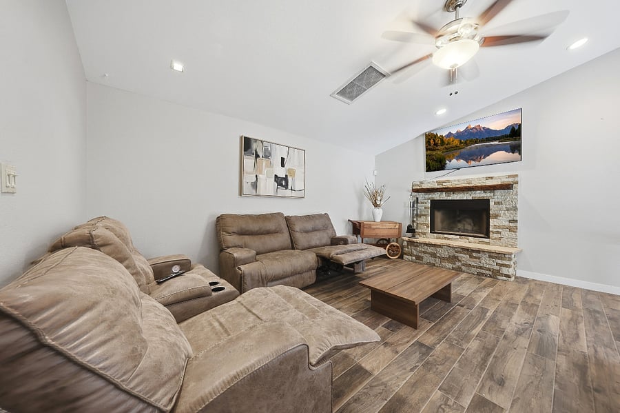 Furnished Finder property 1017768_1 photo 23