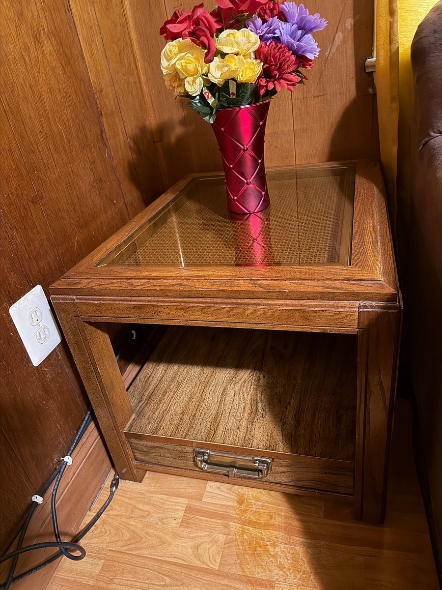 End table