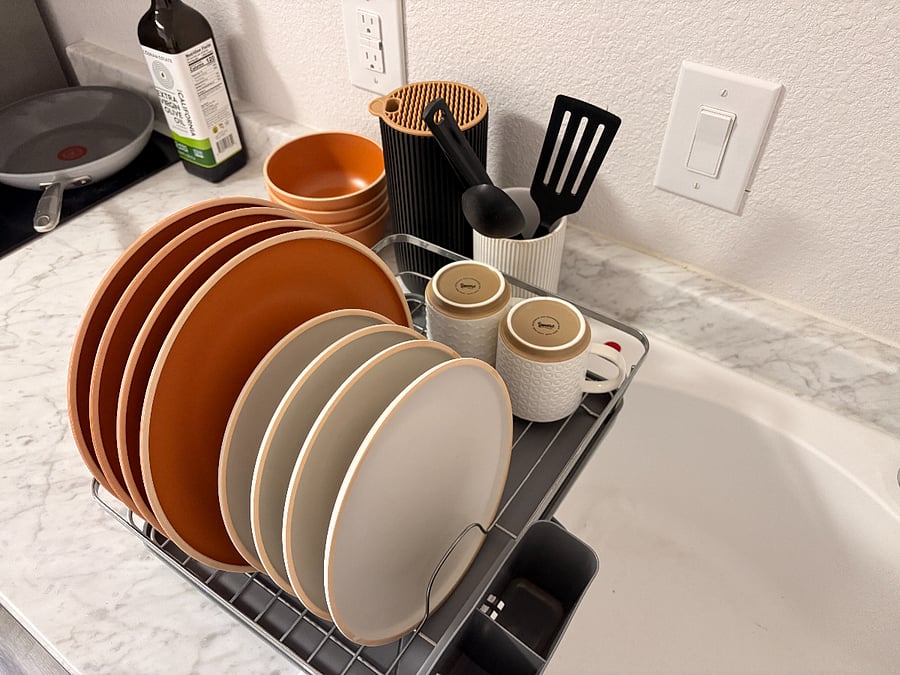 Included kitchenware and dishware
