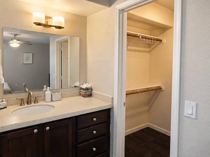 Furnished Finder property 1017833_1 photo 3