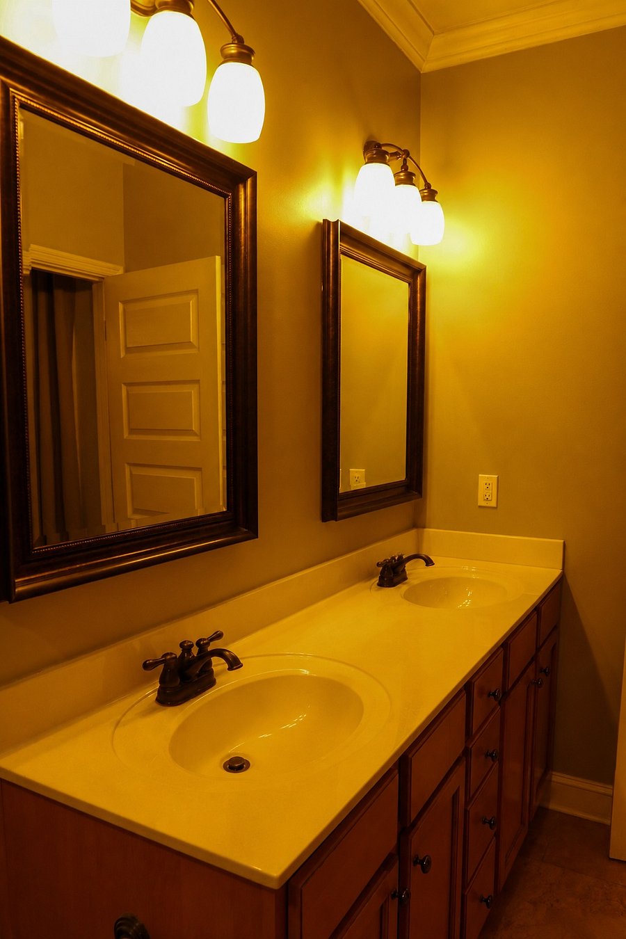 Master bedroom connected full bathroom