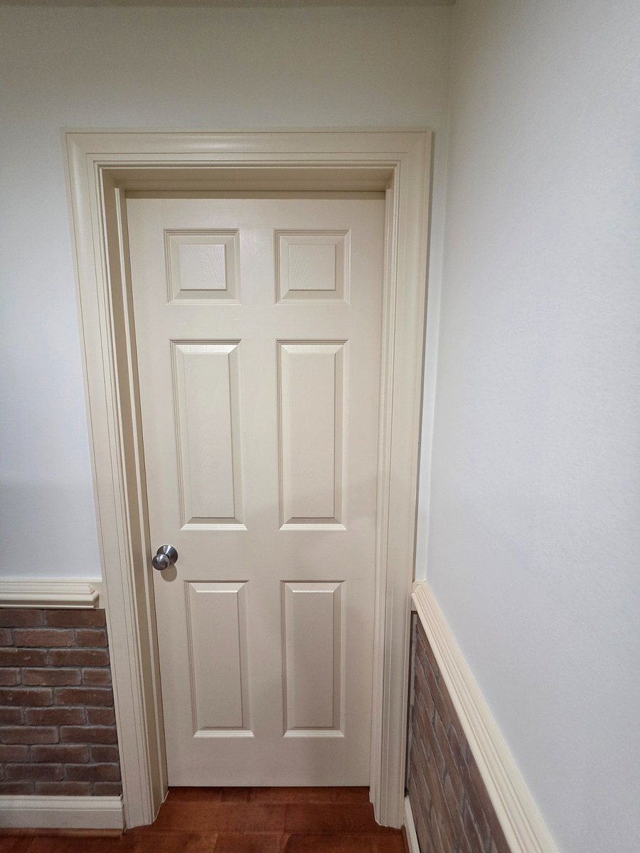 Closet door