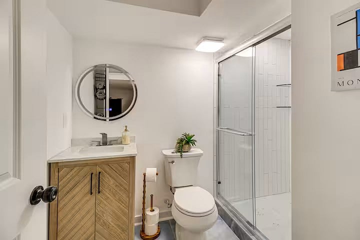 Bathroom 3 (Basement Level)