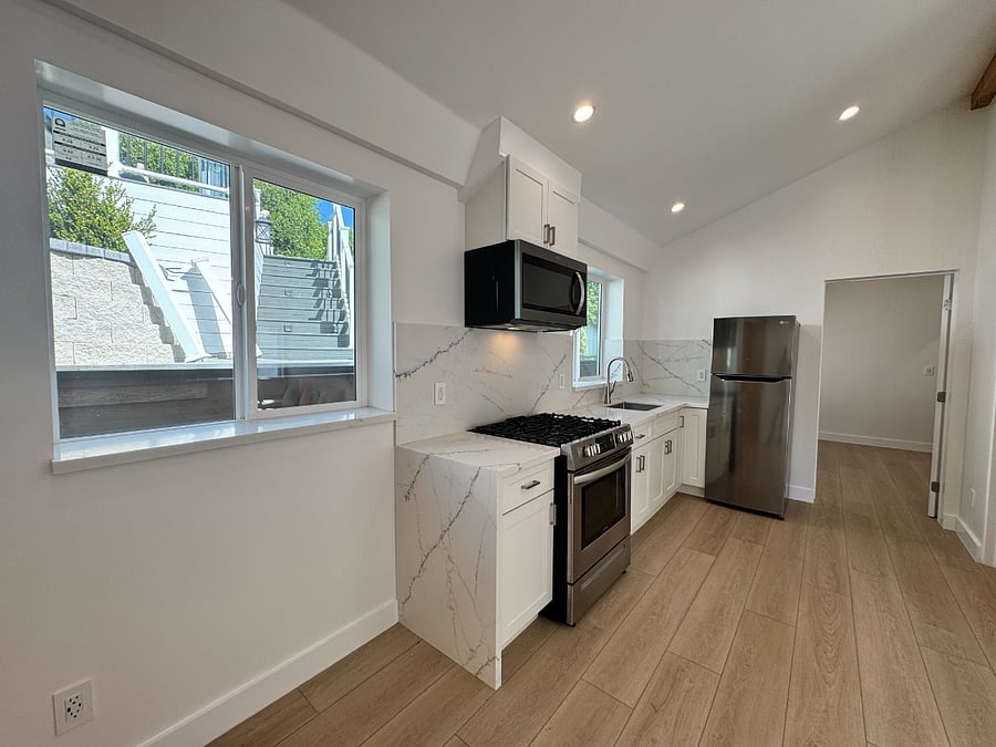 Furnished Finder property 1017863_1 photo 2