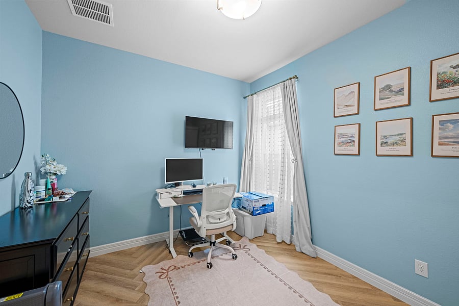 Furnished Finder property 1017875_1 photo 11