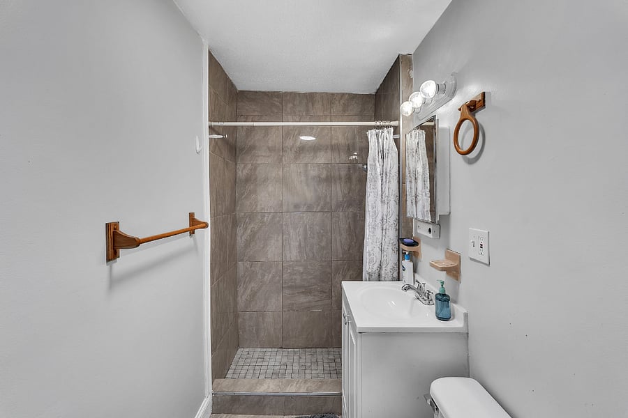 Furnished Finder property 1017906_1 photo 16