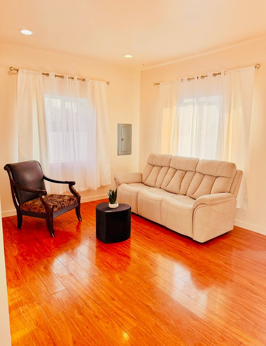 Furnished Finder property 1017921_1 photo 4