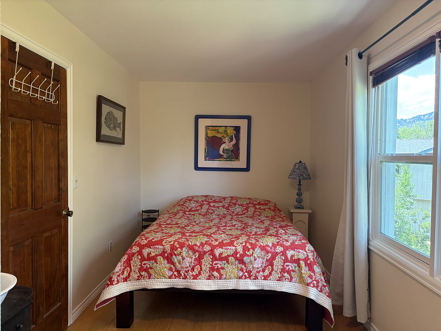 Second bedroom