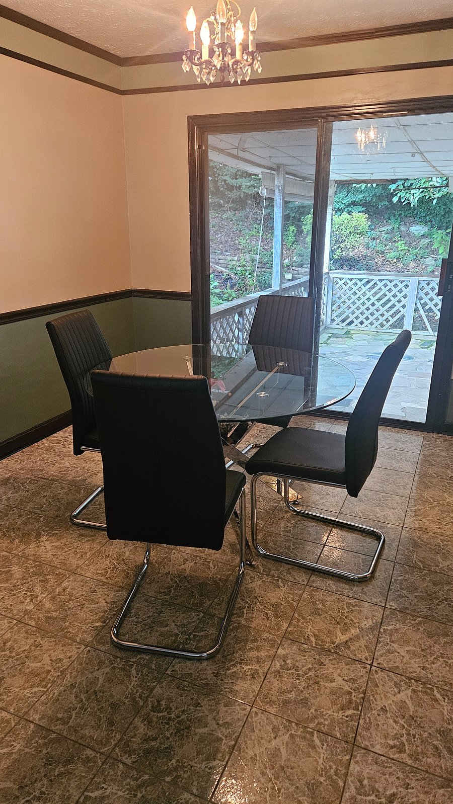 Shared dinning room upstairs.