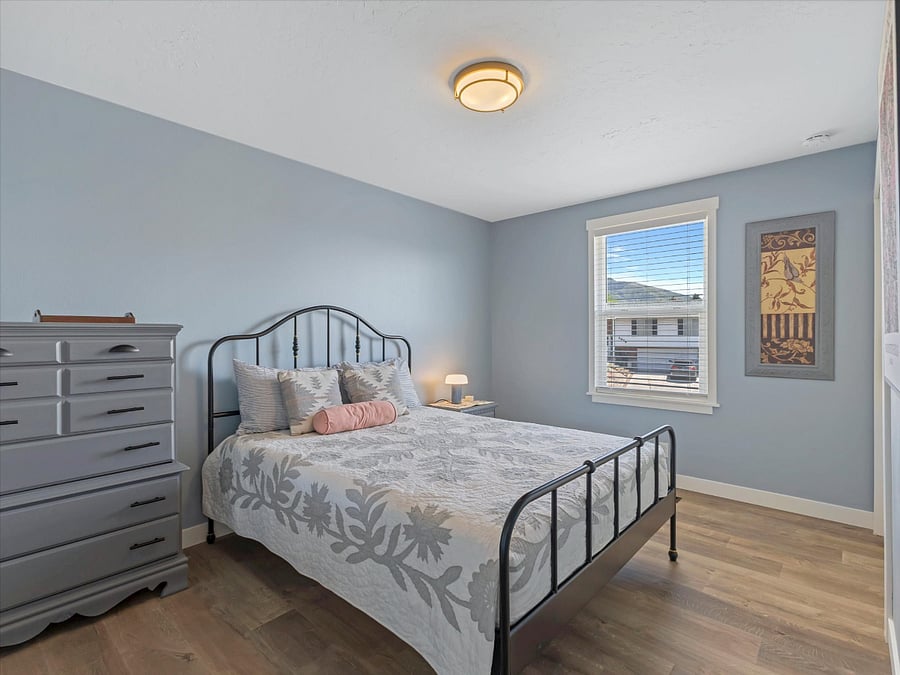 Second bedroom with wasatch views, new queen bed, memory foam mattress. 