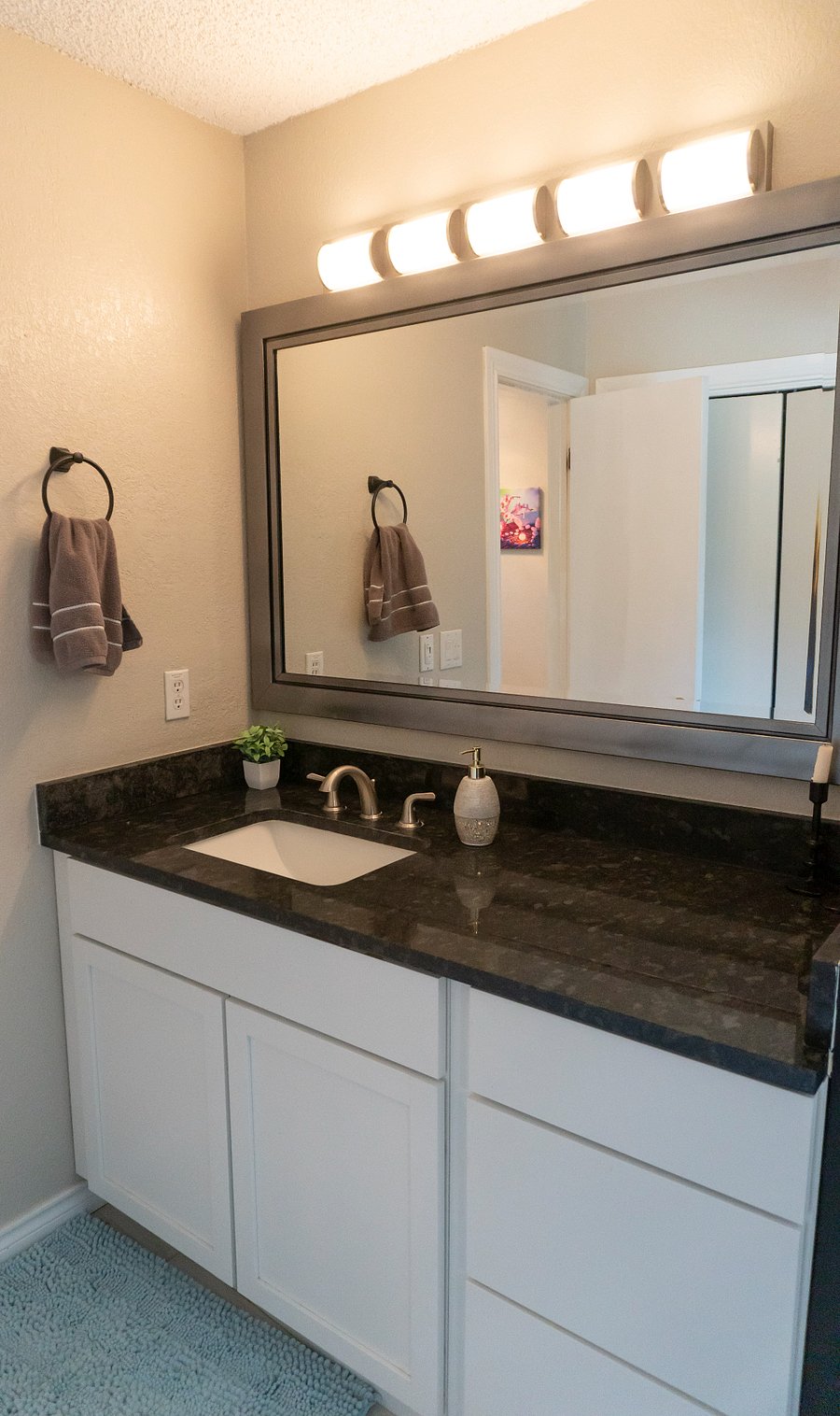 Furnished Finder property 1017977_1 photo 46
