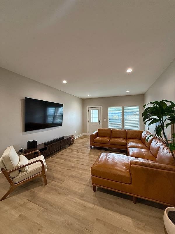 Furnished Finder property 1017989_1 photo 3