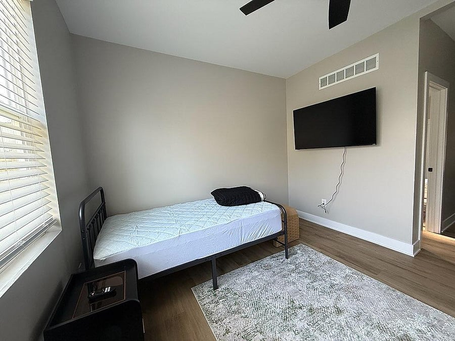 Furnished Finder property 1017989_1 photo 11