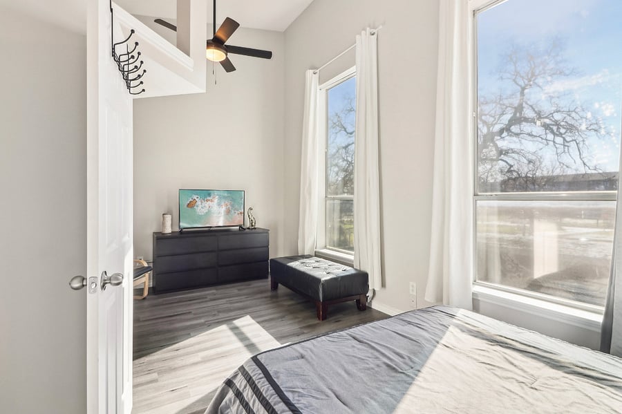 Furnished Finder property 1018000_1 photo 28