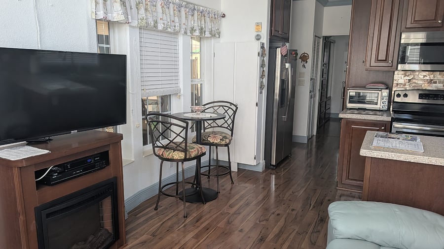 Furnished Finder property 1018021_1 photo 12